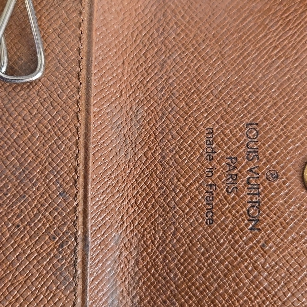 Louis Vuitton Dark Brown Monogram 4 Row Keycase - Picture 3 of 7